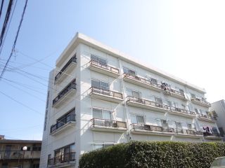 シェヌー岡田町【204号室】